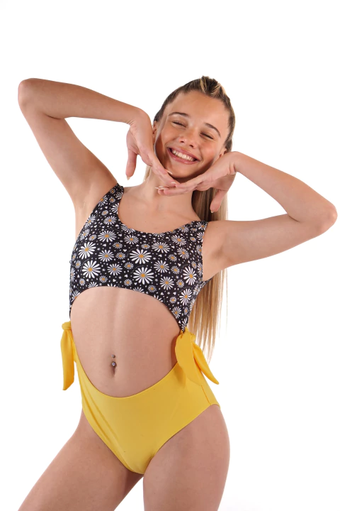 ENTERA CONVERTIBLE NIKA MARGARITAS - comprar online