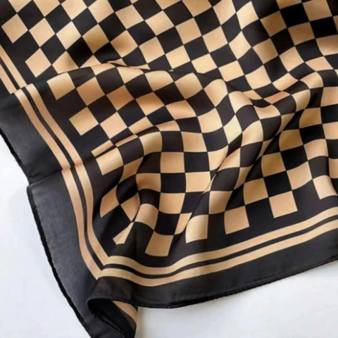 PAÑUELO A CUADROS 70 X 70 (PÑ08)