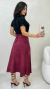 Conjunto: Blusa Preta Básica Feminina Manga Dobrada + Saia Cherry Feminina Midi Em Suede - loja online