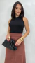 Conjunto: Regata Preta Canelada Feminina + Saia Marrom Feminina Em Suede Midi