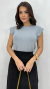 Conjunto: T-Shirt Cinza Feminina Muscle Tee Básica + Saia Preta Feminina Midi Em Suede Com Fenda E Ziper Frontal - loja online