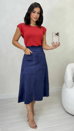 Conjunto : Blusa Terracota Feminina Básica Em Algodão Muscle Tee T-Shirt + Saia Azul Marinho Feminina Midi Em Suede - comprar online