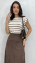 Conjunto: Blusa Muscle Tee Caramelo Listrada Feminina + Saia Marrom Feminina Em Suede Midi