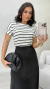 Conjunto: Blusa Preta Feminina Listras Básica + Saia Preta Feminina Midi Em Suede