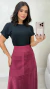 Conjunto: Blusa Preta Básica Feminina Manga Dobrada + Saia Cherry Feminina Midi Em Suede