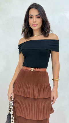 Blusa Preta Feminina Canelada Ombro a Ombro Em Viscose Com Lástex - comprar online