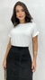 Blusa Branca Feminina Básica Manga Dobrada - comprar online