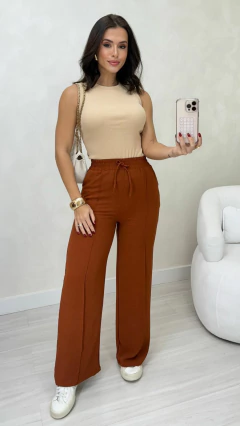 Calça Pantalona Terracota Feminina Em Crepe Com Bolsos Laterais - comprar online