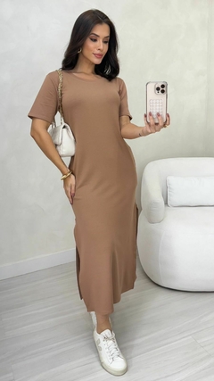 Vestido Nude Feminino Longo Casual Em Moletinho Manga Curta - comprar online