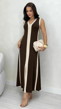 Vestido Marrom Midi Bicolor Feminino Em Moletinho Regata Decote V - comprar online