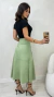 Conjunto: Blusa Preta Manga Curta Feminina Canelada + Saia Verde Feminina Midi Em Suede Com Fenda E Ziper Frontal na internet