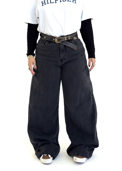 Calça Wide Leg importada