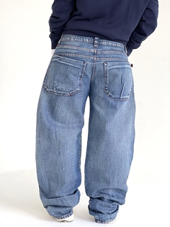 Calça Jeans Corte Reto 00’s na internet