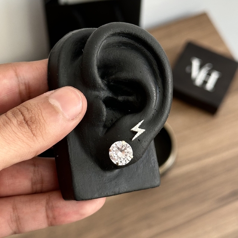 Kit Brincos Masculino Par De Brinco Quadrado 10mm + Par De Brinco Raio Cravejado com Zircônias 8mm em Prata 925