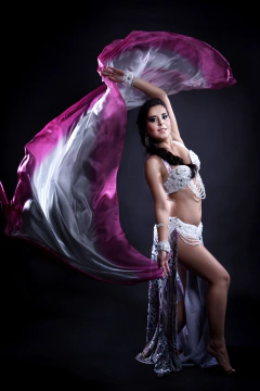 Véu Em Seda Pura Pintado à Mão - Prata Com Borda Rosa