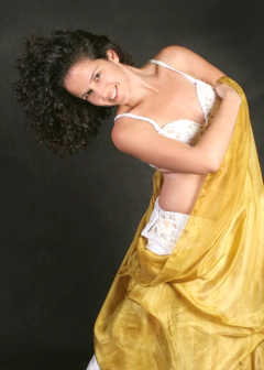 Véu Em Seda Pura Pintado à Mão - Dourado na internet