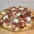 Pizza congelada de bacon em fatias com cream cheese e geleia de abacaxi com pimenta (25cm) • 550g - comprar online