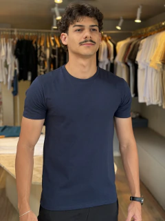 CAMISETA MASCULINA LEVI'S SLIM TAB TEE - Enigma Boutique | Loja de Roupas em Igarapé-MG 