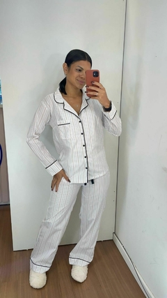 Branco listrado na internet
