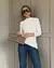 BLUSA MALHA C/ GOLA E DET. PEDRA LATERAL KARMANI - comprar online