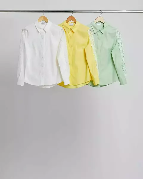 CAMISA TRICOLINE COM RENDA NA MANGA KARMANI