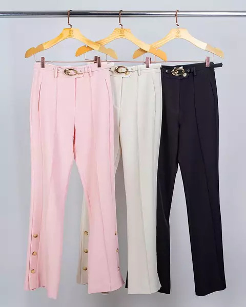 CALCA SEMI FLARE ALF RECORTE LATERAL C/ BOTAO KARMANI