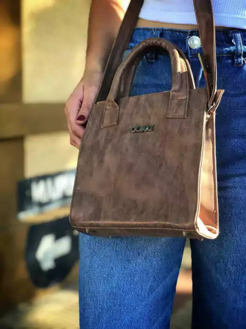 Cartera Semi rígida