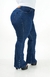 CALÇA JEANS PLUS SIZE - FLARE BLUE BOTÕES FORRADOS