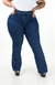 Imagem do CALÇA JEANS PLUS SIZE - FLARE BLUE BOTÕES FORRADOS
