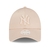 NEW ERA - NY New York Yankees Beige Dorado Mujer - comprar online