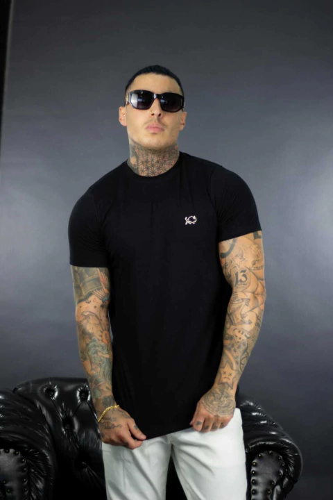 Camiseta Tshirt Effel Preta