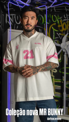 Camiseta Oversized Bunny Off White na internet