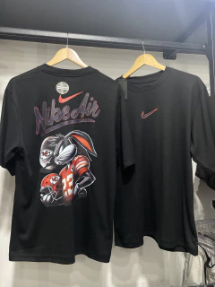 Camiseta Preta Oversized Perna longa - comprar online