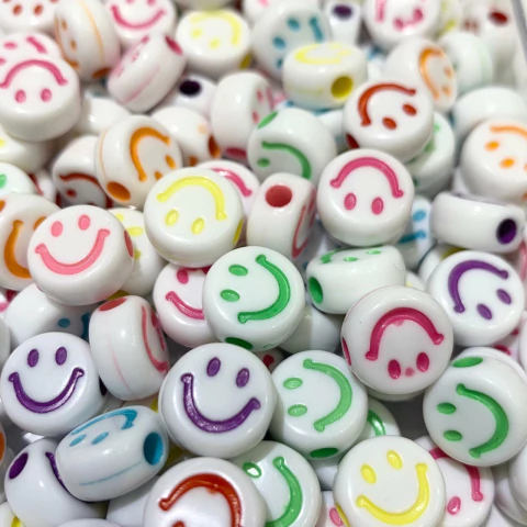 Cuentas Plásticas - Caritas Multicolor Cuenta Blanca 10mm - comprar online