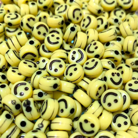 Cuentas Plásticas - Caritas Negra Cuenta Amarilla 7mm - comprar online