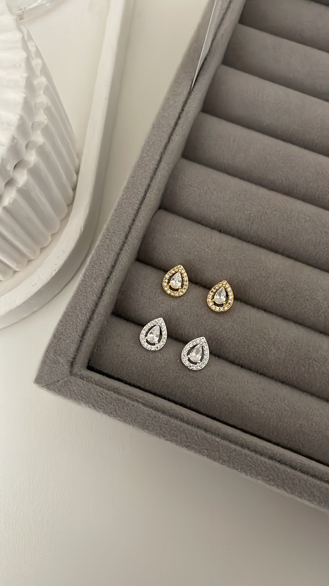 Brinco gota cravejado