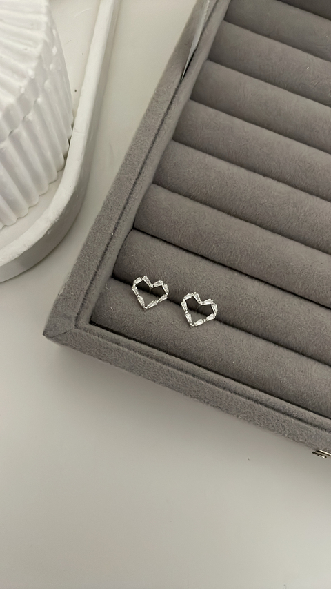 Brinco coração crystal