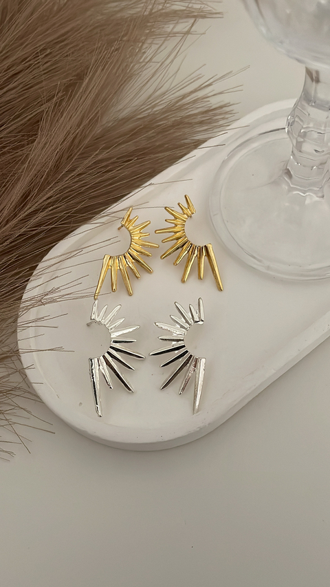 Brinco leque espinhos