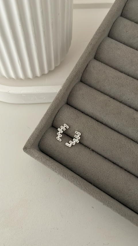 Brinco ear cuff em prata