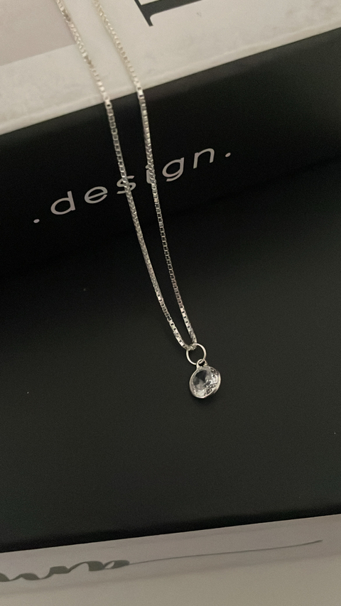 Colar em prata ponto de luz