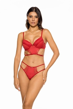 685 - CONJUNTO EM MICROFIBRA, DETALHE EM RENDA E TIRAS