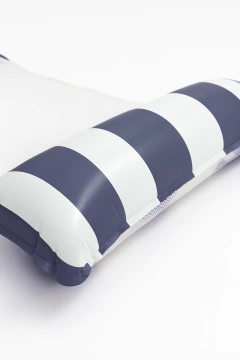 Imagen de SILLA FLOTANTE RESPALDO Y APOYABRAZOS MAR CRISTAL