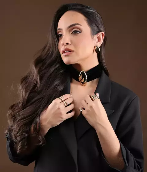 Choker lenço preto veludo pingente Maxi orgânico mineral - comprar online