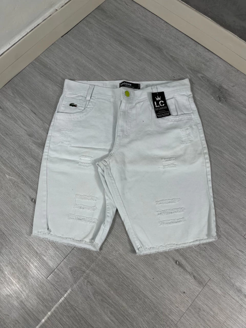 BERMUDA JEANS LACOSTE BORDADO DESTROYED - comprar online