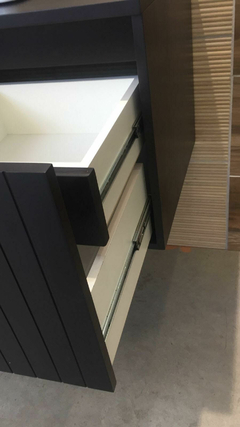Imagen de Vanitory Martina de colgar madera laqueada MDF 1 cajon frente ranurado + cajon oculto