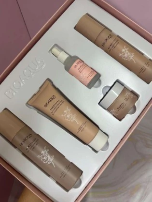 KIT DE CAMELLIAS EN CAJA BIOAQUA ORIGINAL