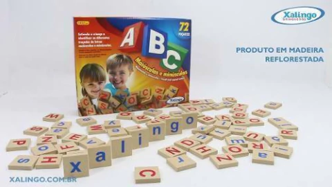 Blocos educativos de madeira da Xalingo, com peças coloridas e encaixáveis, estimulando a criatividade e o desenvolvimento infantil.