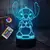 Luminária 3D LED do personagem Stitch da Disney, iluminada em azul, com controle remoto para mudança de cores.
