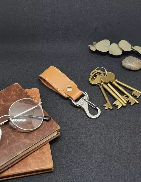 Chaveiro Mosquetão fixo Couro ecológico - comprar online