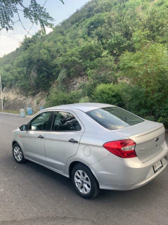Ford Figo 1.5 Energy Sedan Mt. 56000 KM 2017 $135000 en internet